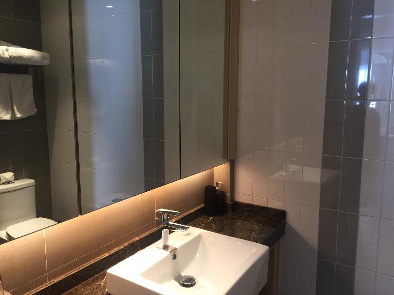Shanghai Rongju Hotel Lujiazui Hotel Exteriör bild